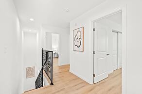 Cozy Modern Stay in Alhambra 30plus Days Welcome