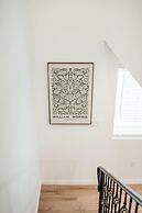 Cozy Modern Stay in Alhambra 30plus Days Welcome