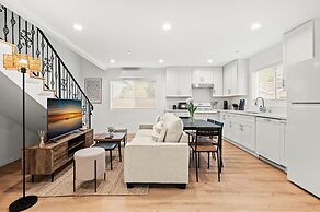 Cozy Modern Stay in Alhambra 30plus Days Welcome