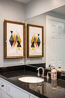 Luxury Hilltop Stay Pool Views Sleeps Many