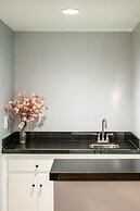 Luxury Hilltop Stay Pool Views Sleeps Many