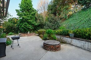 Luxury Hilltop Stay Pool Views Sleeps Many