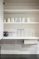 Luxury Hilltop Stay Pool Views Sleeps Many