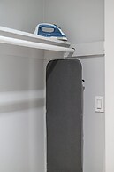 Luxury Hilltop Stay Pool Views Sleeps Many