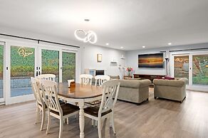 Luxury Hilltop Stay Pool Views Sleeps Many