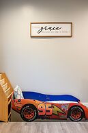 Luxury Hilltop Stay Pool Views Sleeps Many