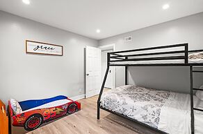 Luxury Hilltop Stay Pool Views Sleeps Many