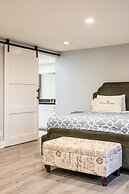 Luxury Hilltop Stay Pool Views Sleeps Many