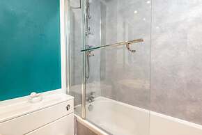 2bed-ground Floor-free Parking