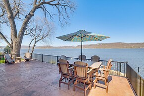 Riverfront Home w/ Seasonal Dock in Wabasha!