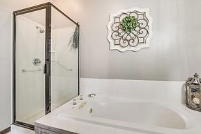 Riverfront Home w/ Seasonal Dock in Wabasha!