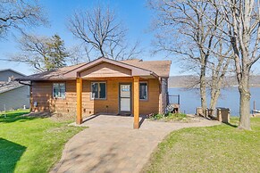 Riverfront Home w/ Seasonal Dock in Wabasha!