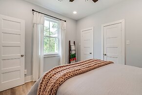 6 Mi to Lake Somerville: Barndominium on 20 Acres