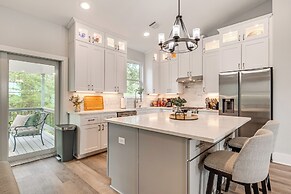 6 Mi to Lake Somerville: Barndominium on 20 Acres