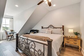 6 Mi to Lake Somerville: Barndominium on 20 Acres