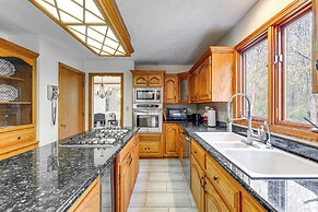 Bike, Fish, Golf & More: Stately Tudor in Mogadore