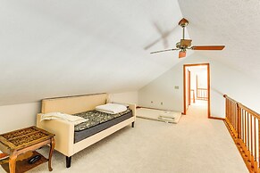 Bike, Fish, Golf & More: Stately Tudor in Mogadore