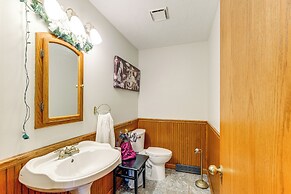 Bike, Fish, Golf & More: Stately Tudor in Mogadore