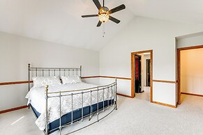 Bike, Fish, Golf & More: Stately Tudor in Mogadore