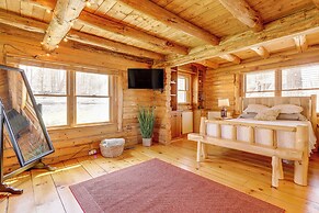 Near Trails, Lakes & Slopes: Cabin in Walpole!