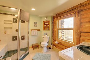 Near Trails, Lakes & Slopes: Cabin in Walpole!