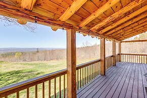 Near Trails, Lakes & Slopes: Cabin in Walpole!