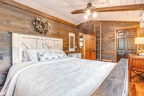 Secluded Cabin w/ Hot Tub in Hocking Hills