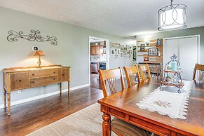 12 Mi to Indianapolis Motor Speedway: Home w/ Deck