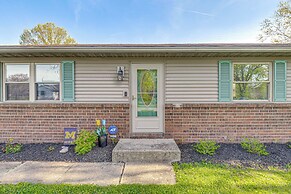 12 Mi to Indianapolis Motor Speedway: Home w/ Deck