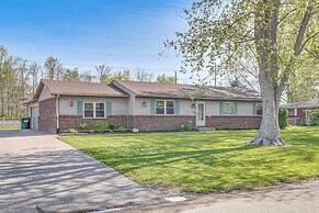 12 Mi to Indianapolis Motor Speedway: Home w/ Deck