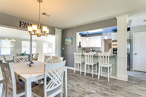 4 Mi to Venice Beach: Home w/ Patio & Yard