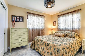 4 Mi to Venice Beach: Home w/ Patio & Yard