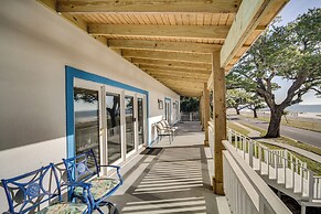 Front Row Beachfront Long Beach Getaway