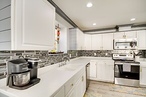 Front Row Beachfront Long Beach Getaway