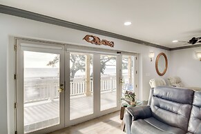 Front Row Beachfront Long Beach Getaway