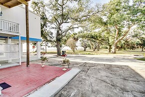 Front Row Beachfront Long Beach Getaway