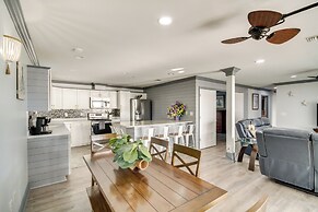 Front Row Beachfront Long Beach Getaway