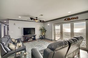 Front Row Beachfront Long Beach Getaway