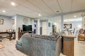 Spacious Yard & Bbq: Chic Escape in Lawrenceville!