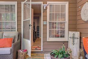 Spacious Yard & Bbq: Chic Escape in Lawrenceville!