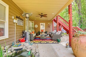 Spacious Yard & Bbq: Chic Escape in Lawrenceville!
