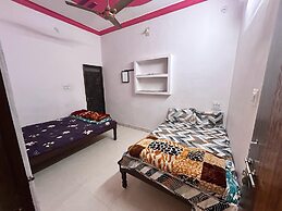 Anirudhha Home Stay