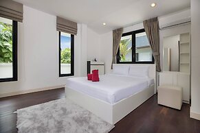 Designer 3BR Villa Silver Pool in Kamala