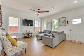 Steps to Beach: Home w/ Ocean View in Navarre!