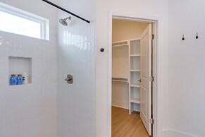 Steps to Beach: Home w/ Ocean View in Navarre!