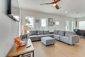 Steps to Beach: Home w/ Ocean View in Navarre!