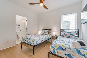 Steps to Beach: Home w/ Ocean View in Navarre!