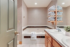 Access to Jack Frost Ski Resort: Home w/ Hot Tub