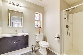 2 Mi to Desert Diamond Arena: Home w/ Patio!