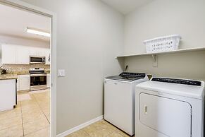 2 Mi to Desert Diamond Arena: Home w/ Patio!